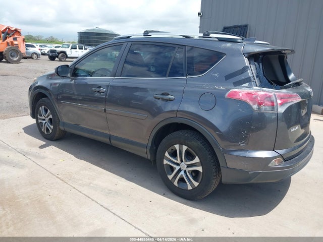 JTMZFREV0GJ068253 Toyota RAV4 LE