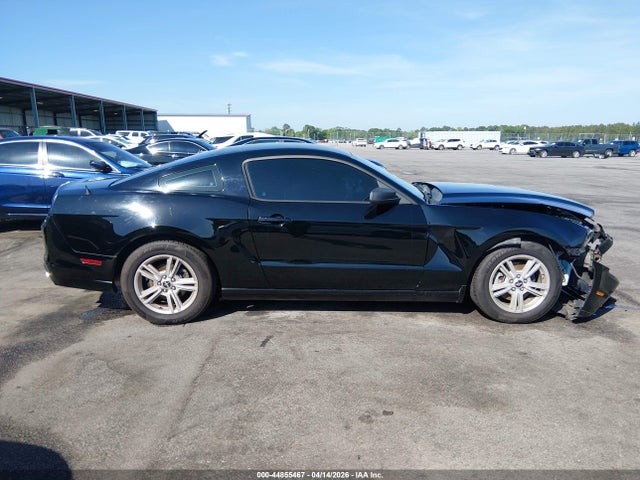 44855467 :رقم المزاد ، 1ZVBP8AM8E5283436 vin ، 2014 Ford Mustang V6 مزاد بيع