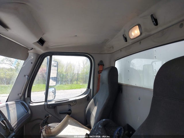 2015 Freightliner M2 106 Medium Duty მანქანა იყიდება აუქციონზე, vin: 1FVACWDU7FHGJ9319, აუქციონის ნომერი: 44855571