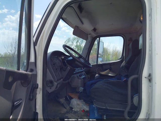 2015 Freightliner M2 106 Medium Duty მანქანა იყიდება აუქციონზე, vin: 1FVACWDU7FHGJ9319, აუქციონის ნომერი: 44855571
