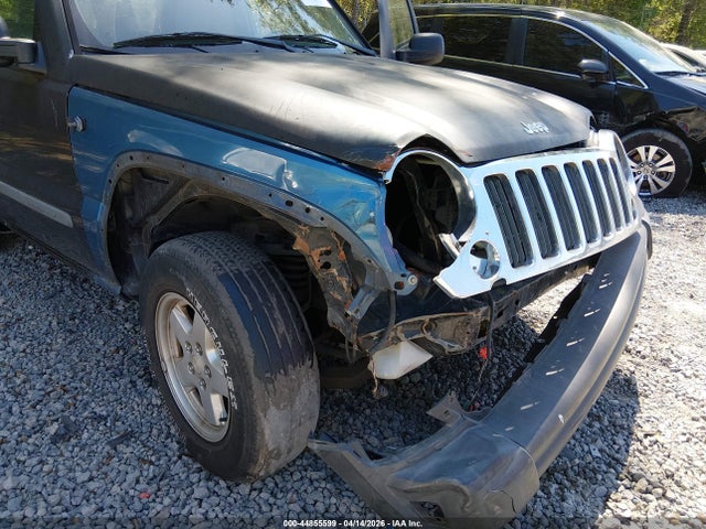 2005 Jeep Liberty Sport მანქანა იყიდება აუქციონზე, vin: 1J4GL48KX5W706281, აუქციონის ნომერი: 44855599