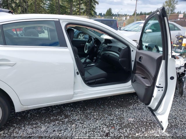 Aukcja sprzedaży 2016 Acura Ilx 2.4l/acurawatch Plus Package, vin: 19UDE2F31GA005827, numer aukcji: 44855601