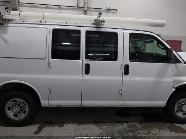 1GCWGAFG9H1118392 Chevrolet Express 2500 Work Van