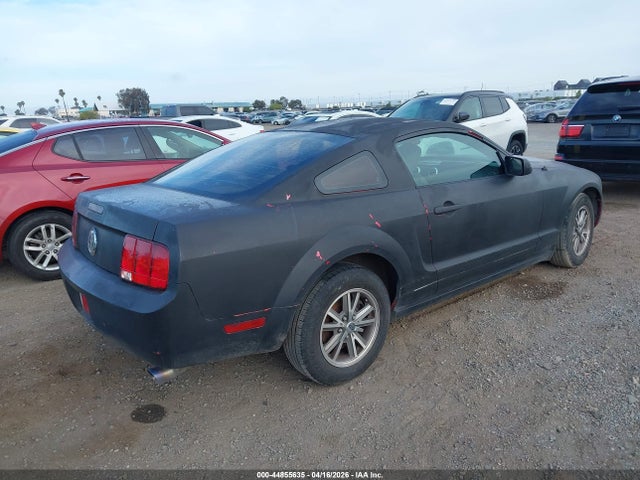 44855635 :رقم المزاد ، 1ZVFT80N255136827 vin ، 2005 Ford Mustang V6 Deluxe/v6 Premium مزاد بيع