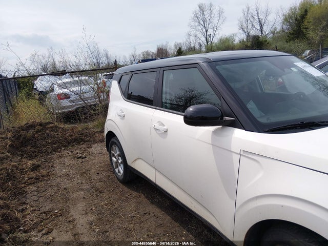44855646 :رقم المزاد ، KNDJ23AU1P7213493 vin ، 2023 Kia Soul S مزاد بيع