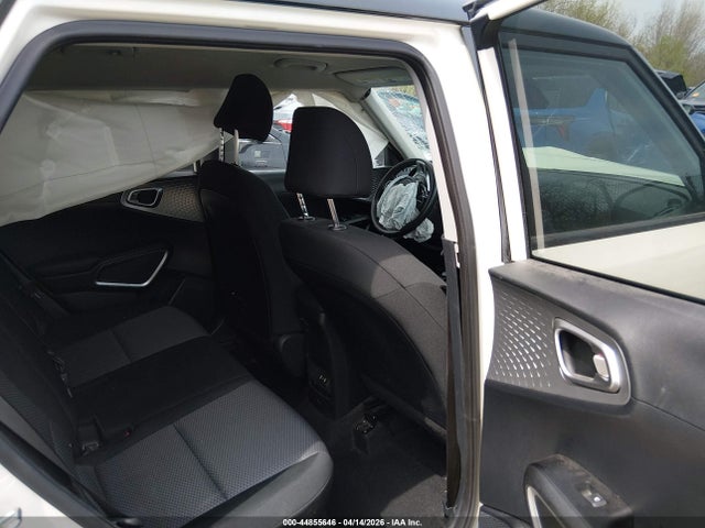 44855646 :رقم المزاد ، KNDJ23AU1P7213493 vin ، 2023 Kia Soul S مزاد بيع