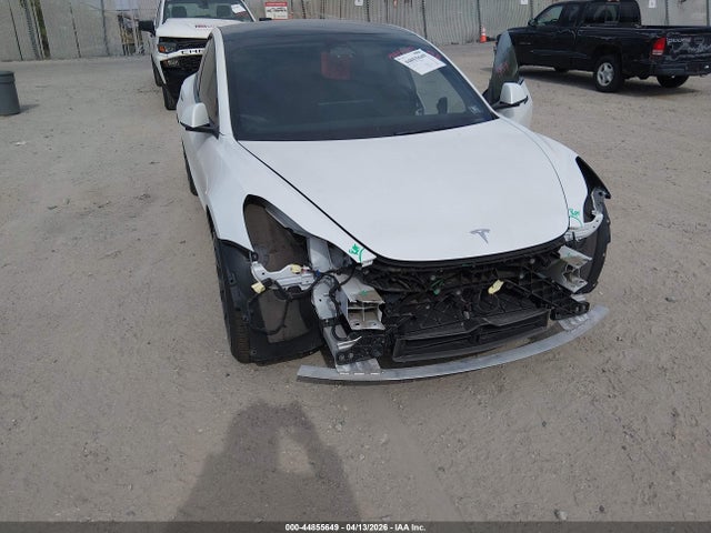 Продаж на аукціоні авто 2023 Tesla Model 3 Performance Dual Motor All-wheel Drive, vin: 5YJ3E1EC9PF489677, номер лоту: 44855649