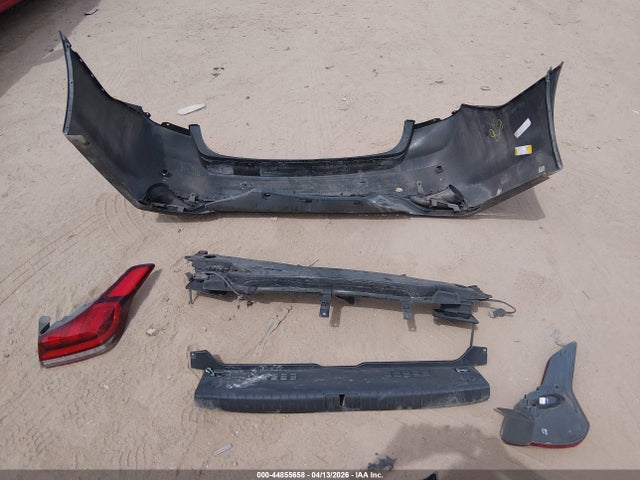 KMHGN4JE9FU097827 Hyundai Genesis 3.8
