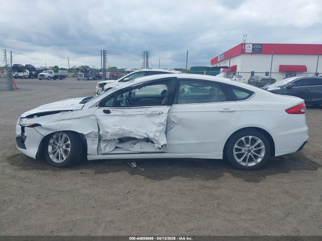 2019 Ford Fusion Hybrid Se მანქანა იყიდება აუქციონზე, vin: 3FA6P0LU4KR241363, აუქციონის ნომერი: 44855666