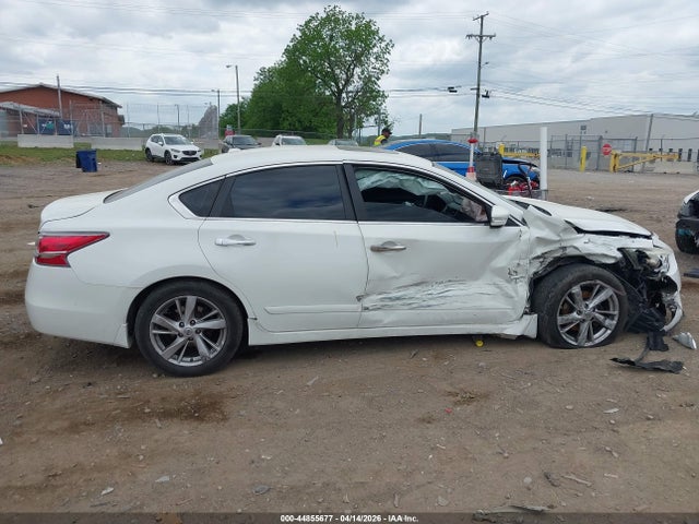 2015 Nissan Altima 2.5 Sv მანქანა იყიდება აუქციონზე, vin: 1N4AL3AP6FC413286, აუქციონის ნომერი: 44855677