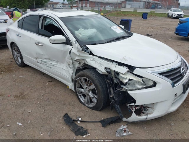 2015 Nissan Altima 2.5 Sv მანქანა იყიდება აუქციონზე, vin: 1N4AL3AP6FC413286, აუქციონის ნომერი: 44855677