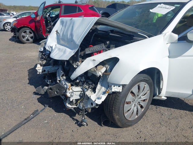 44855683 :رقم المزاد ، 1HGCP2F30BA137217 vin ، 2011 Honda Accord 2.4 Lx مزاد بيع