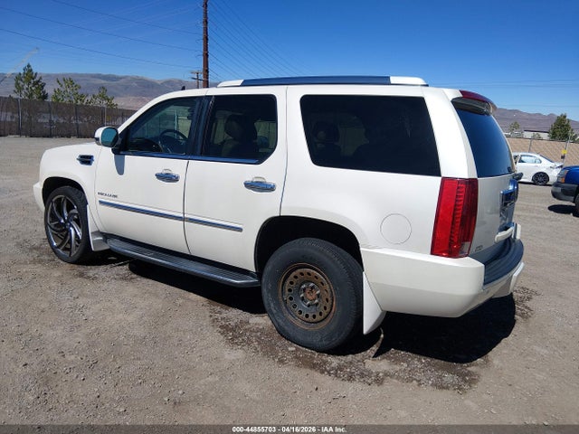 44855703 :رقم المزاد ، 1GYUKBEF3AR270559 vin ، 2010 Cadillac Escalade Luxury مزاد بيع