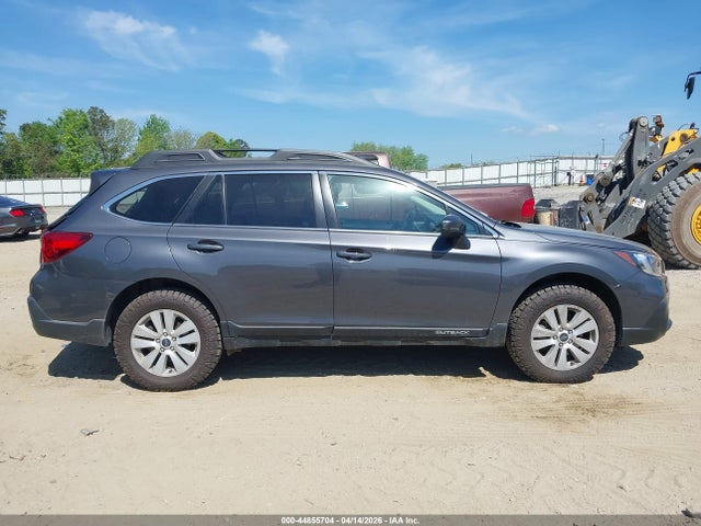 44855704 :رقم المزاد ، 4S4BSAFC0J3288768 vin ، 2018 Subaru Outback 2.5i Premium مزاد بيع