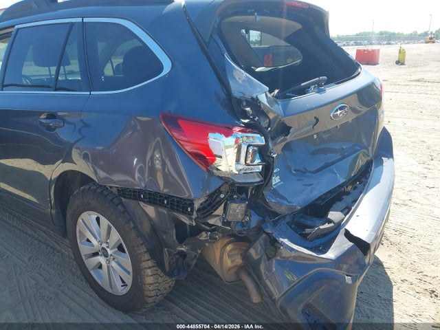 44855704 :رقم المزاد ، 4S4BSAFC0J3288768 vin ، 2018 Subaru Outback 2.5i Premium مزاد بيع