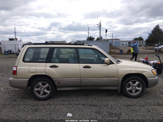 44855726 :رقم المزاد ، JF1SF65521H718110 vin ، 2001 Subaru Forester S مزاد بيع