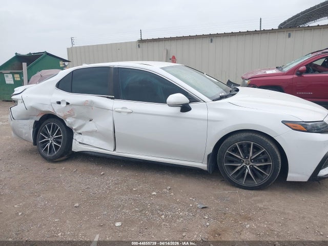 Aukcja sprzedaży 2022 Toyota Camry Se, vin: 4T1G11AK4NU714940, numer aukcji: 44855739