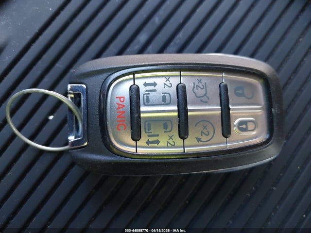 2021 Chrysler Pacifica Hybrid Touring L მანქანა იყიდება აუქციონზე, vin: 2C4RC1L73MR587710, აუქციონის ნომერი: 44855770