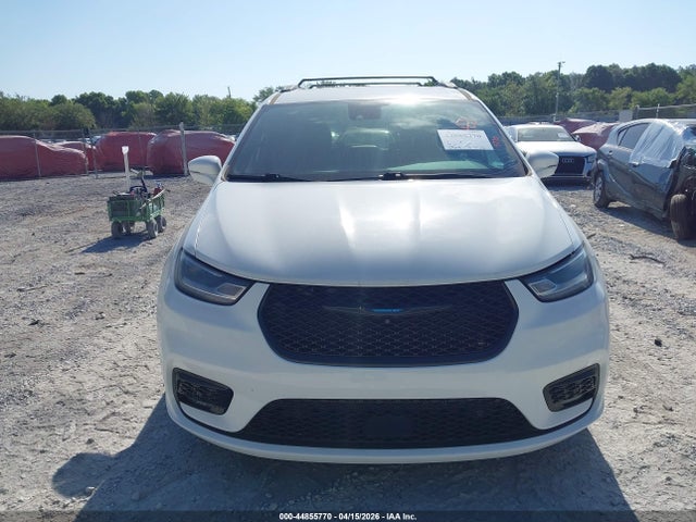 2021 Chrysler Pacifica Hybrid Touring L მანქანა იყიდება აუქციონზე, vin: 2C4RC1L73MR587710, აუქციონის ნომერი: 44855770