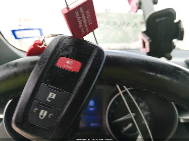 44855780 :رقم المزاد ، NMTKHMBX3JR045465 vin ، 2018 Toyota C-hr Xle Premium مزاد بيع