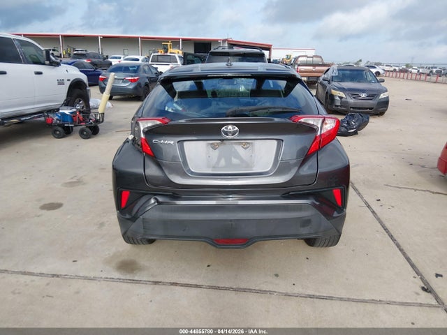 44855780 :رقم المزاد ، NMTKHMBX3JR045465 vin ، 2018 Toyota C-hr Xle Premium مزاد بيع