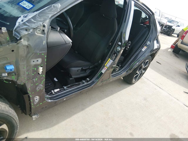 44855780 :رقم المزاد ، NMTKHMBX3JR045465 vin ، 2018 Toyota C-hr Xle Premium مزاد بيع