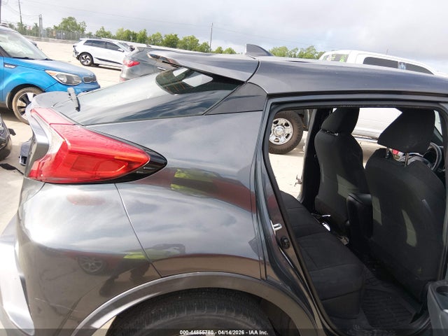 44855780 :رقم المزاد ، NMTKHMBX3JR045465 vin ، 2018 Toyota C-hr Xle Premium مزاد بيع