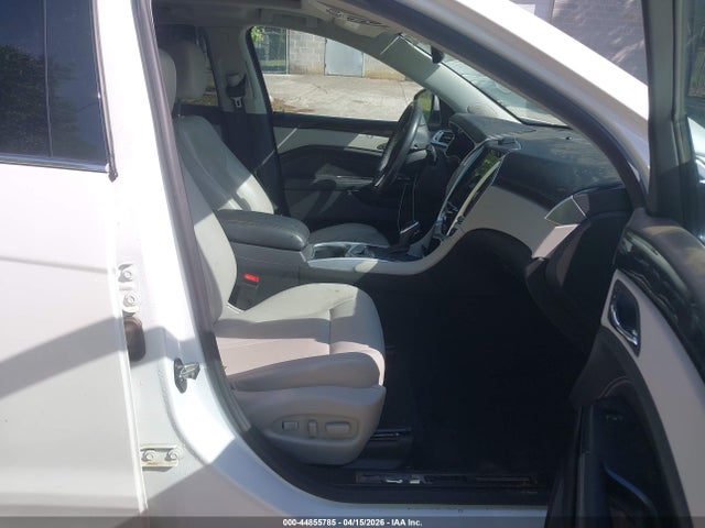 44855785 :رقم المزاد ، 3GYFNEE37GS558954 vin ، 2016 Cadillac Srx Luxury Collection مزاد بيع
