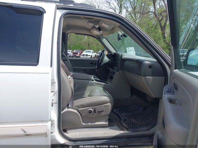 2005 Chevrolet Avalanche 1500 Z66 მანქანა იყიდება აუქციონზე, vin: 3GNEC12Z05G114296, აუქციონის ნომერი: 44855793