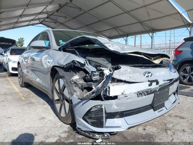 2025 Hyundai Ioniq 6 Se მანქანა იყიდება აუქციონზე, vin: KMHM24AA0SA090804, აუქციონის ნომერი: 44855820