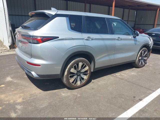 2025 MITSUBISHI OUTLANDER JA4J4VA81SZ047816 Photo 3