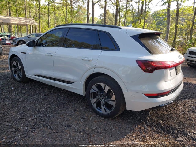 Aukcja sprzedaży 2021 Audi E-tron Premium Quattro, vin: WA1AAAGE4MB031880, numer aukcji: 44855880