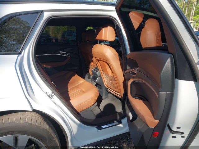 Aukcja sprzedaży 2021 Audi E-tron Premium Quattro, vin: WA1AAAGE4MB031880, numer aukcji: 44855880
