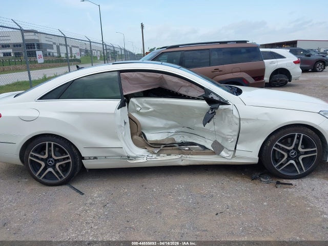 2013 Mercedes-benz E 350 მანქანა იყიდება აუქციონზე, vin: WDDKJ5KB3DF199796, აუქციონის ნომერი: 44855893