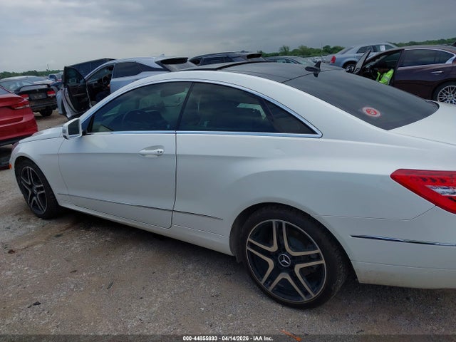 2013 Mercedes-benz E 350 მანქანა იყიდება აუქციონზე, vin: WDDKJ5KB3DF199796, აუქციონის ნომერი: 44855893
