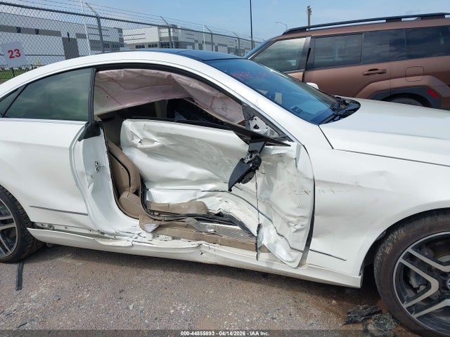 2013 Mercedes-benz E 350 მანქანა იყიდება აუქციონზე, vin: WDDKJ5KB3DF199796, აუქციონის ნომერი: 44855893