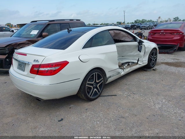 2013 Mercedes-benz E 350 მანქანა იყიდება აუქციონზე, vin: WDDKJ5KB3DF199796, აუქციონის ნომერი: 44855893