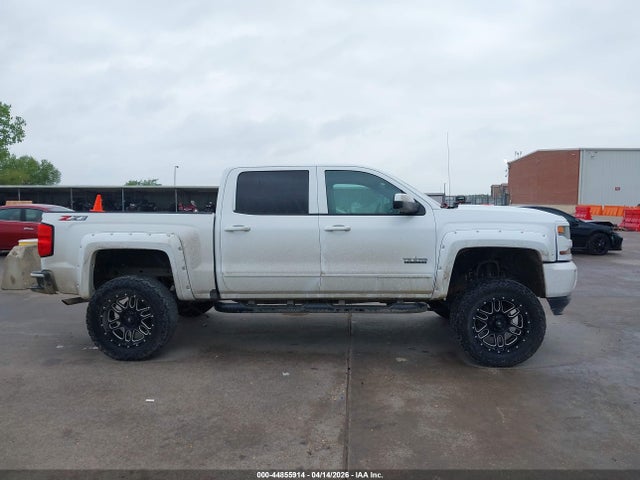 44855914 :رقم المزاد ، 3GCUKREC3JG352134 vin ، 2018 Chevrolet Silverado 1500 2lt مزاد بيع