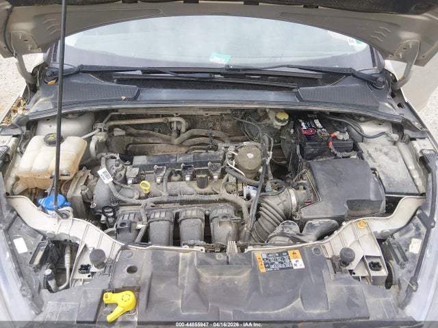 44855947 :رقم المزاد ، 1FADP3K28FL336005 vin ، 2015 Ford Focus Se مزاد بيع