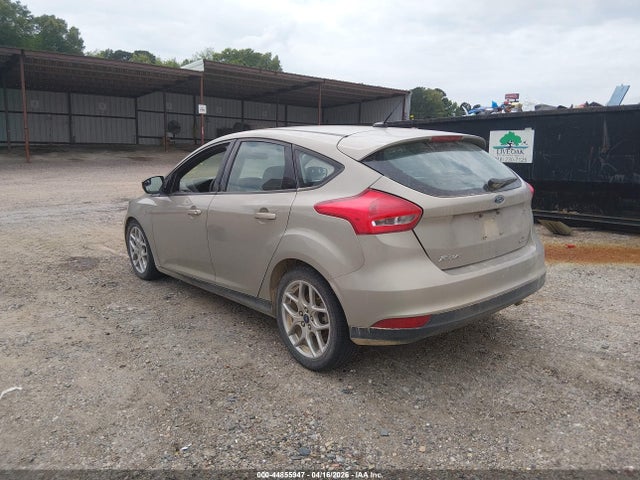 44855947 :رقم المزاد ، 1FADP3K28FL336005 vin ، 2015 Ford Focus Se مزاد بيع