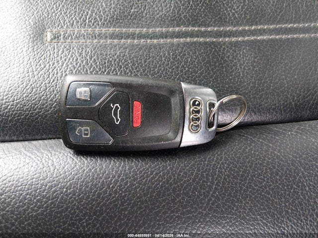 Продажа на аукционе авто 2017 Audi A4 2.0t Premium, vin: WAUENAF46HN019378, номер лота: 44855951