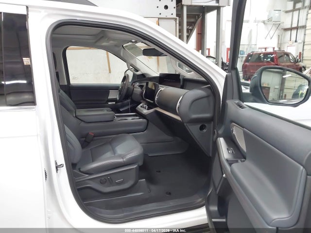 1FMJU1J88SEA66011 Ford Expedition Active