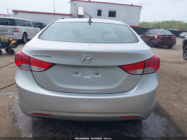 Продаж на аукціоні авто 2013 Hyundai Elantra Gls/limited, vin: KMHDH4AE0DU500584, номер лоту: 44856049