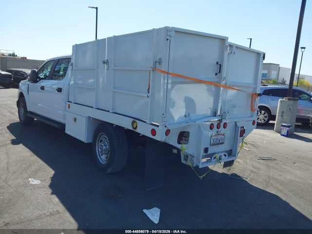 1FD8W3E6XMED90979 Ford F-350 Chassis Xl