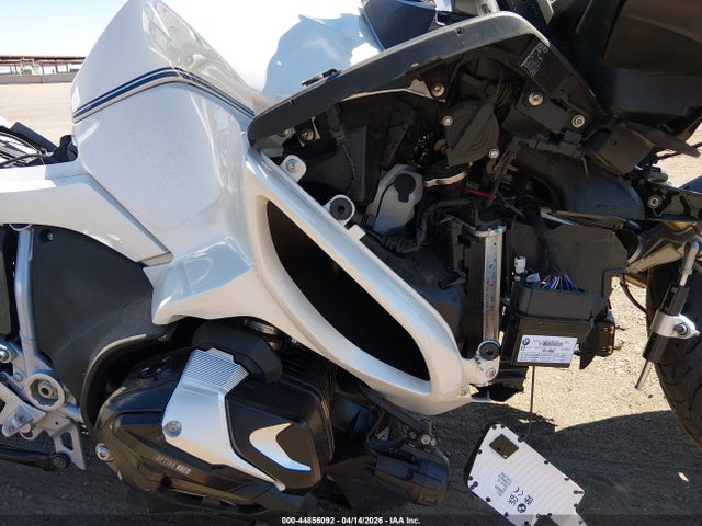 2022 BMW R 1250 WB10L0306N6F91684 Photo 7