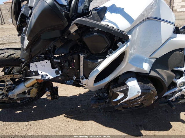 2022 BMW R 1250 WB10L0306N6F91684 Photo 8