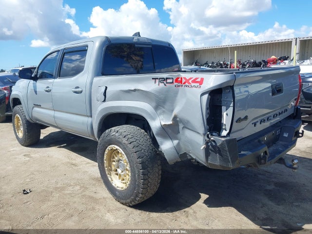 2020 TOYOTA TACOMA 3TMCZ5AN5LM345326 Photo 2