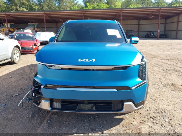 Auction sale of the 2024 Kia Ev9 Land, vin: KNDADFS56R6026732, lot number: 44856111