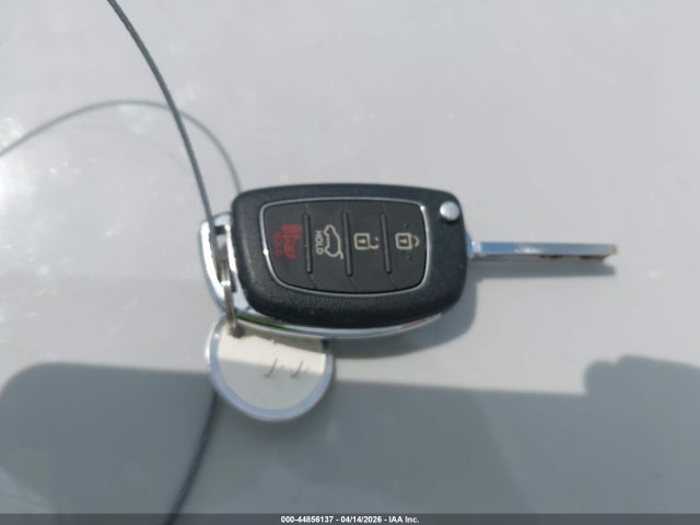 44856137 :رقم المزاد ، 5XYZU3LB4FG274153 vin ، 2015 Hyundai Santa Fe Sport 2.4l مزاد بيع