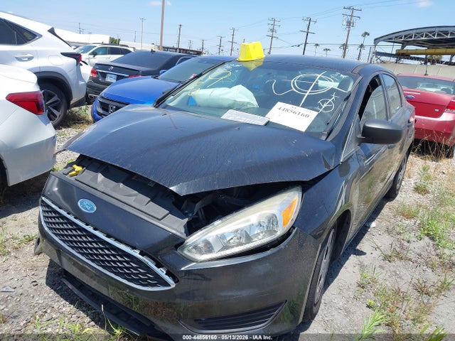 Ford FOCUS S 2016 1FADP3E23GL310389 Image 2